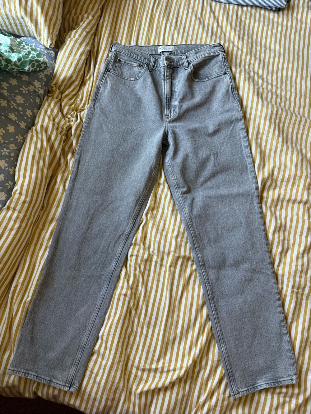 Abercrombie & Fitch 90s straight ultra high rise jeans